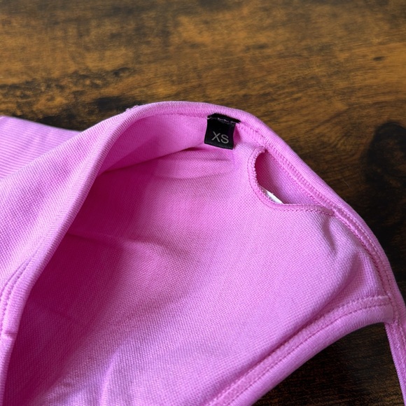 XS Lazuli Label Ultra Pink Halter Neck Top - Picture 4 of 7